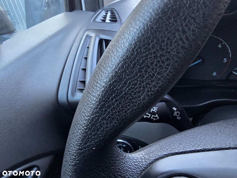 Ford Transit Connect - 13