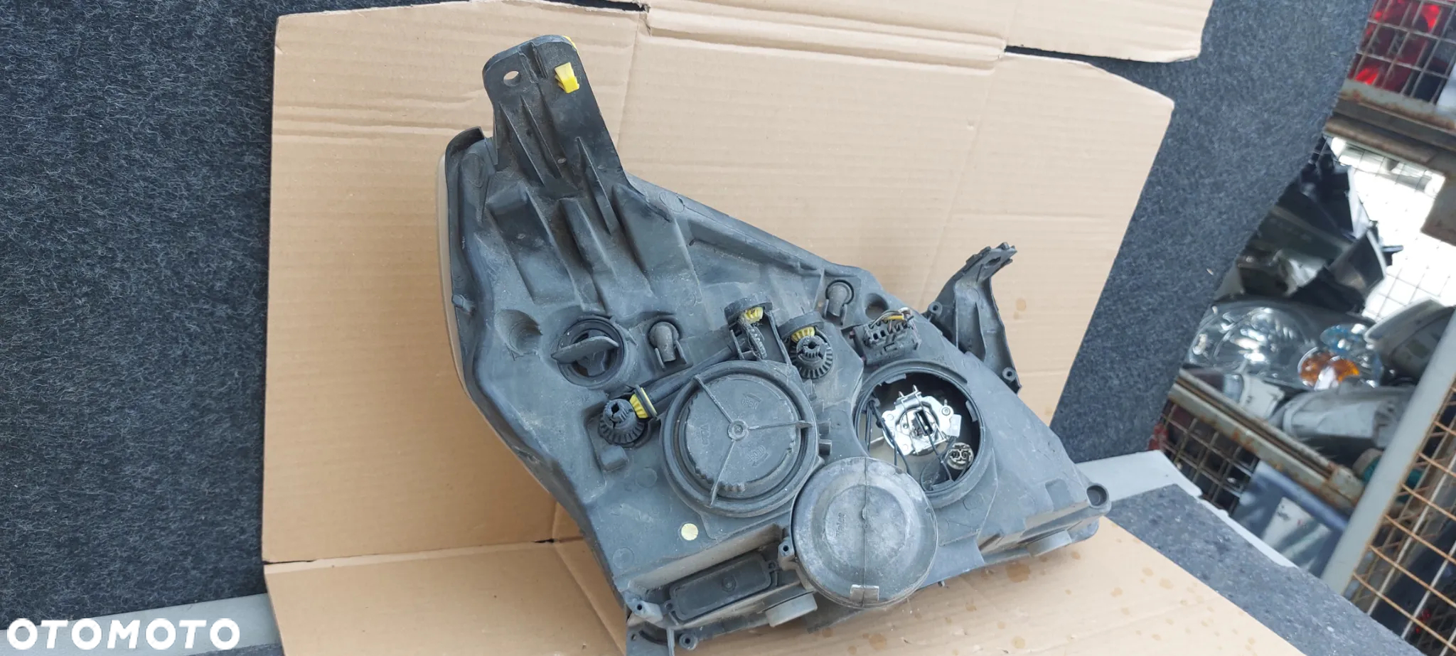.  PRZOD PRZEDNIA LAMPA LEWA OPEL VECTRA C - 4