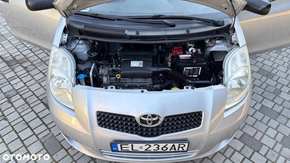 Toyota Yaris 1.3 Luna A/C - 24