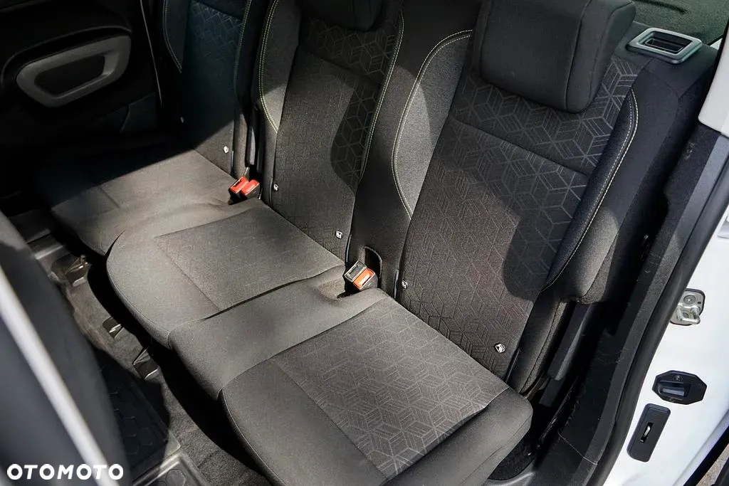 Peugeot Rifter - 21