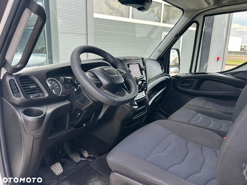 Iveco Daily 35C16 3.0 HPI Kontener 8 palet + winda 1000kg + drzwi boczne **Navi**KLIMA**Serwis**Sprowadzony** - 13