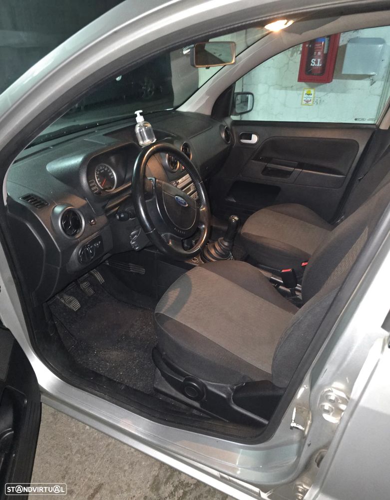 Ford Fusion 1.25 Trend - 12