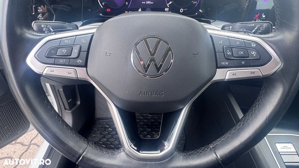 Volkswagen Golf - 10