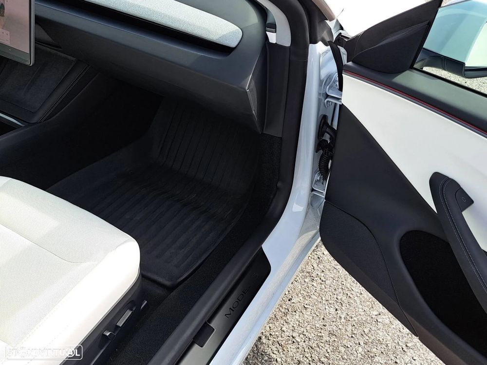Tesla Model 3 Tração Traseira Premium - 22
