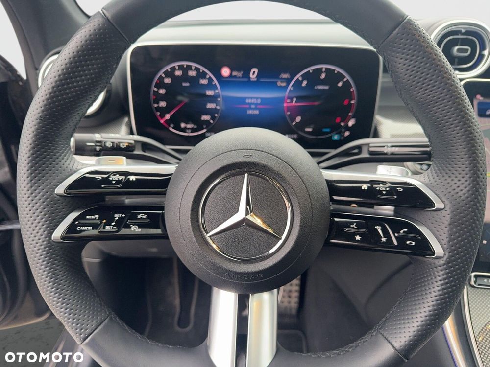 Mercedes-Benz GLC - 15