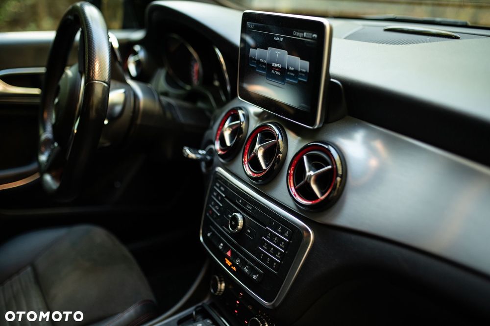 Mercedes-Benz CLA - 9