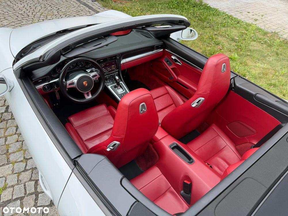 Porsche 911 Turbo - 13
