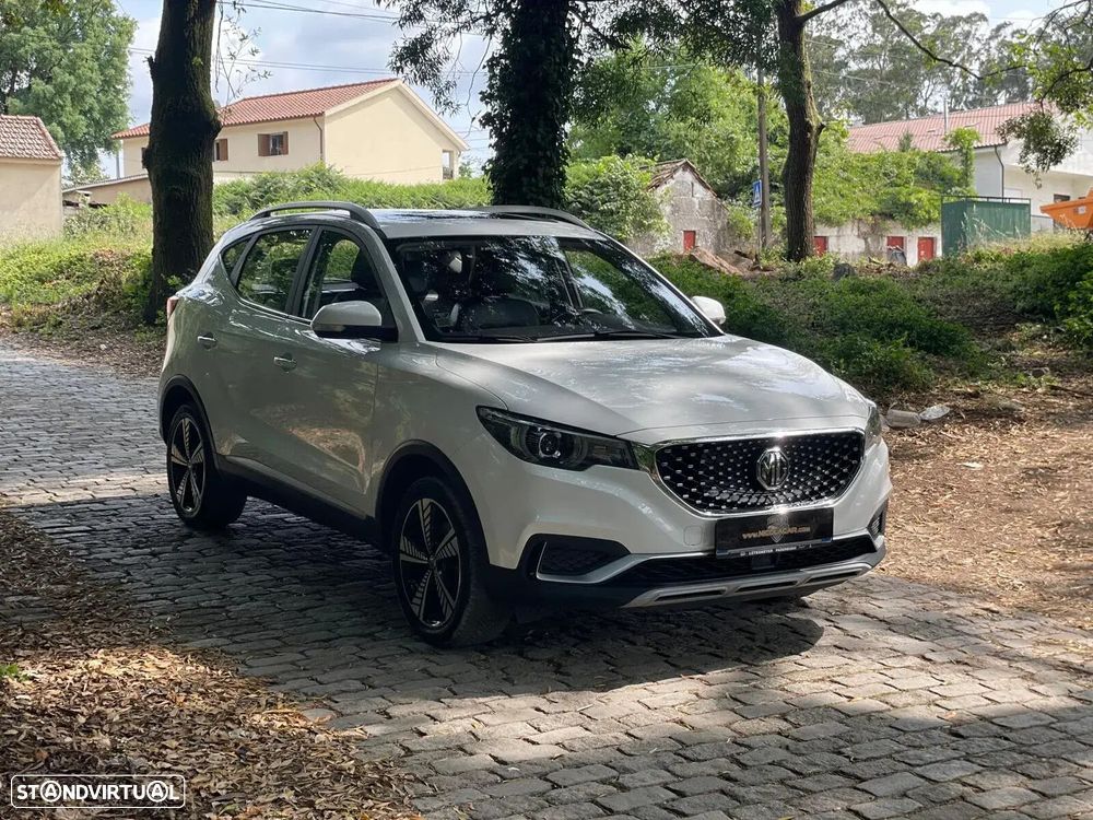 MG ZS Maximal Luxury - 2