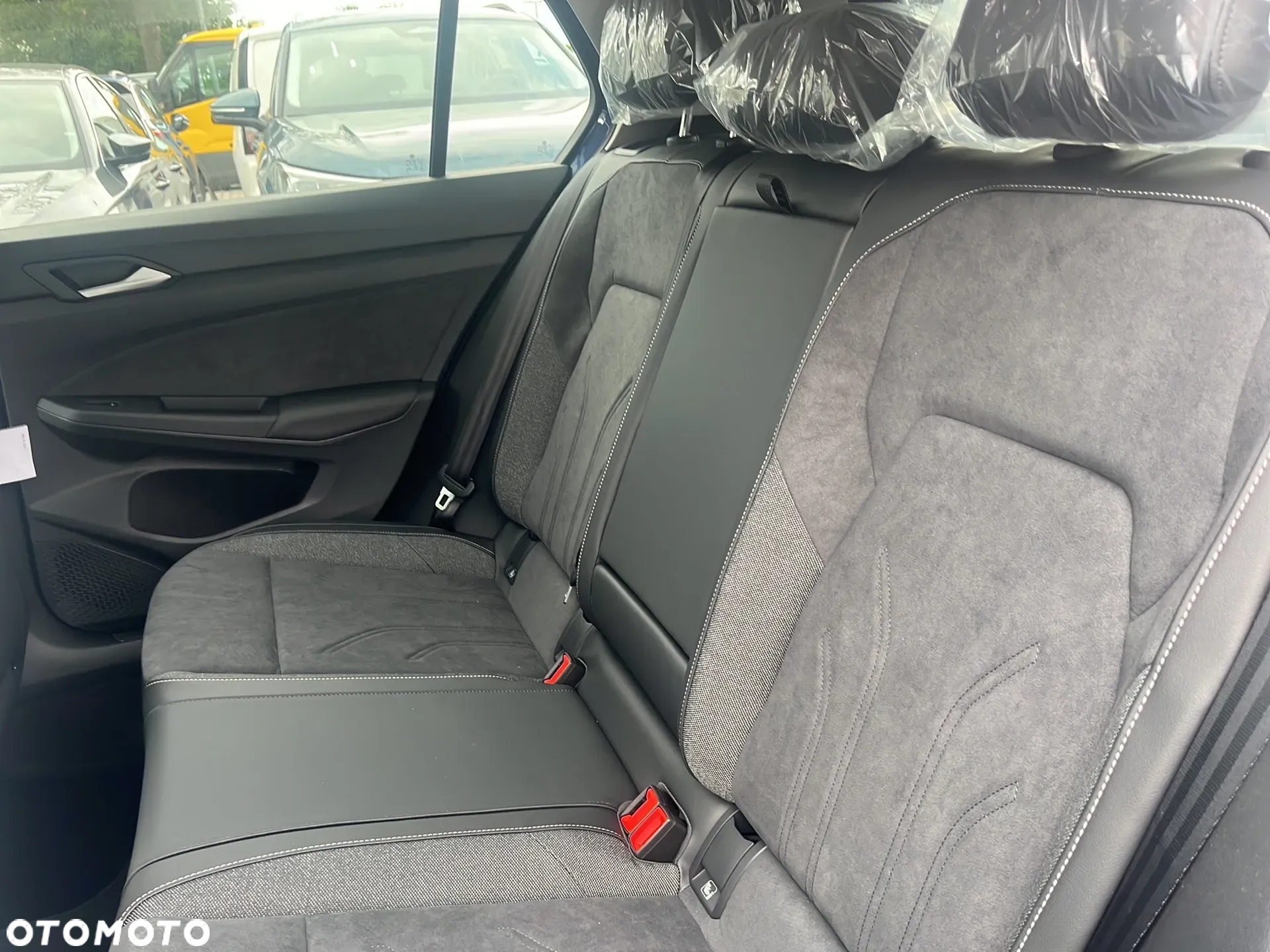 Volkswagen Golf - 12