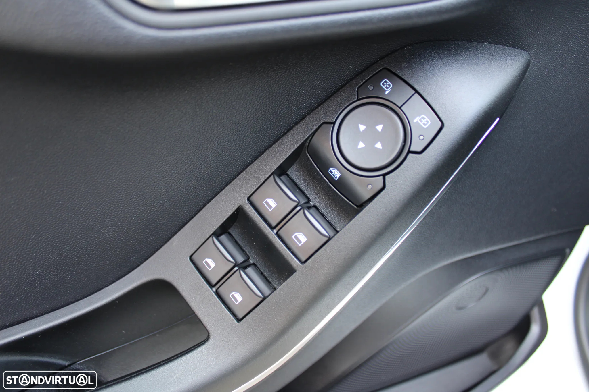 Ford Fiesta 1.0 EcoBoost ST-Line - 42