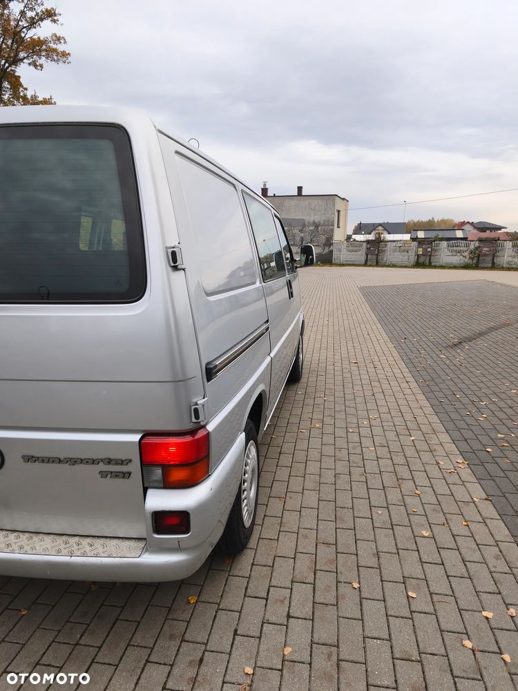 Volkswagen Transporter - 19