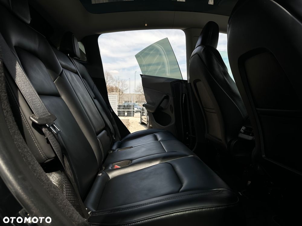 Tesla Y RWD - 23