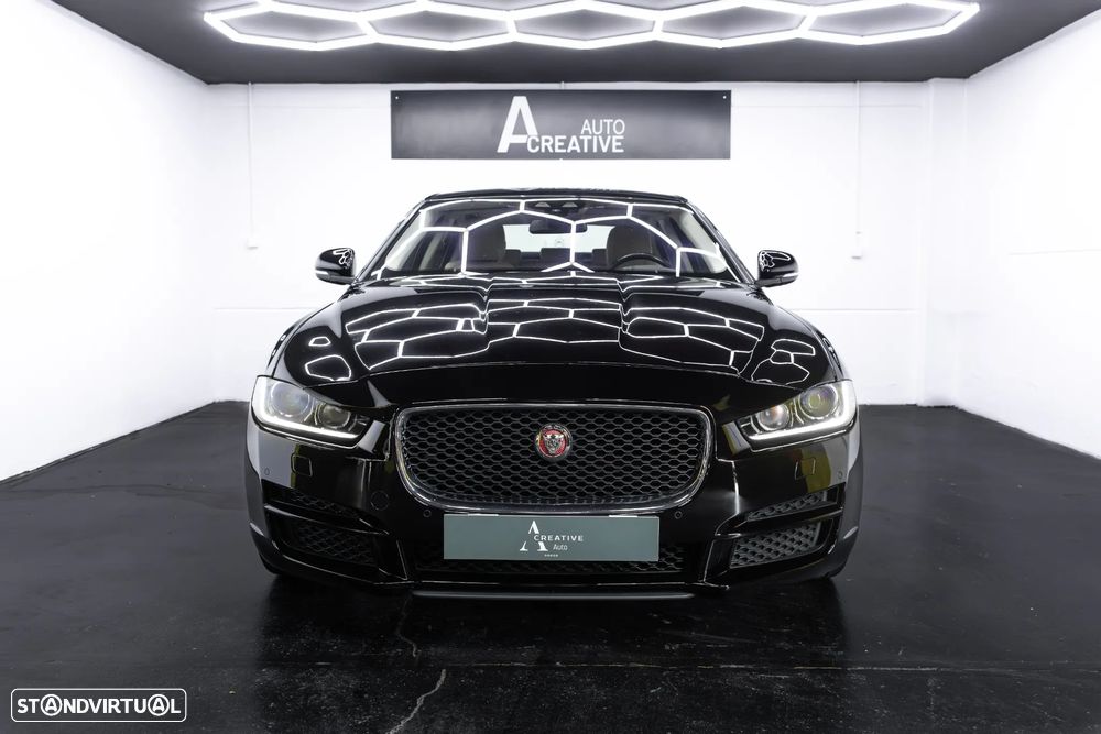 Jaguar XE 2.0 D Prestige Aut. - 8