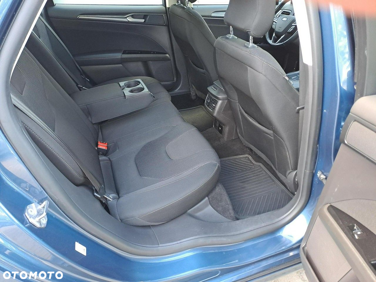 Ford Mondeo - 12
