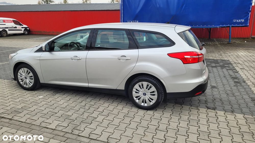 Ford Focus 1.5 TDCi SYNC Edition - 8