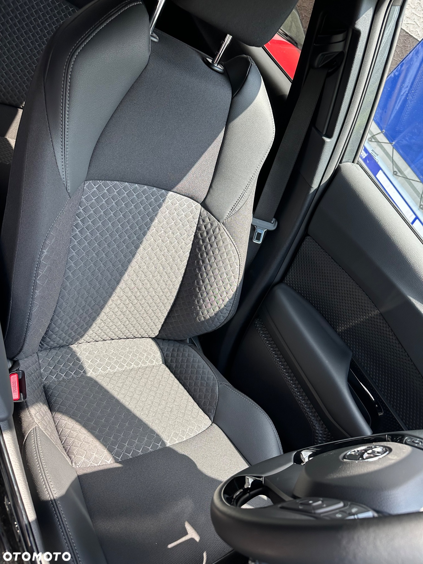 Toyota C-HR 1.8 Hybrid Executive - 17