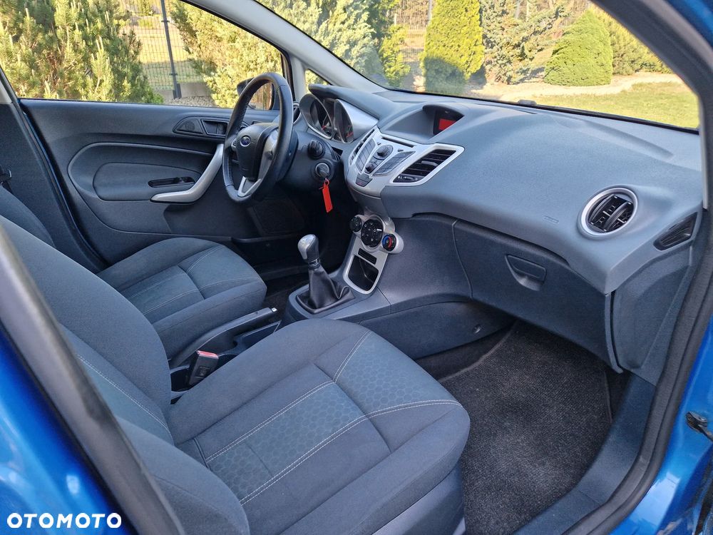 Ford Fiesta 1.25 Champions Edition - 13