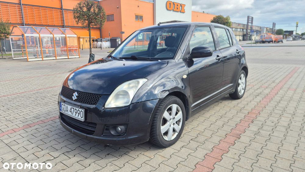 Suzuki Swift - 1
