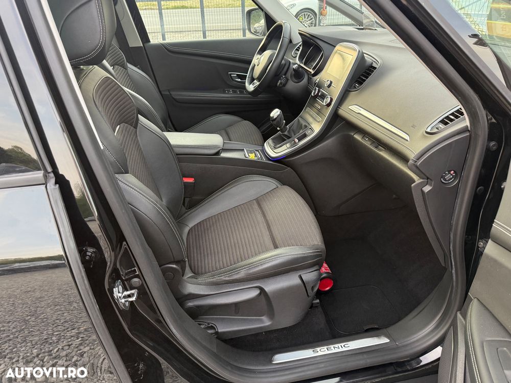 Renault Grand Scenic ENERGY dCi 110 INTENS - 16