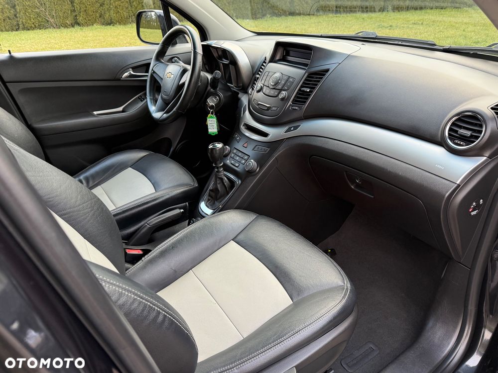Chevrolet Orlando - 33