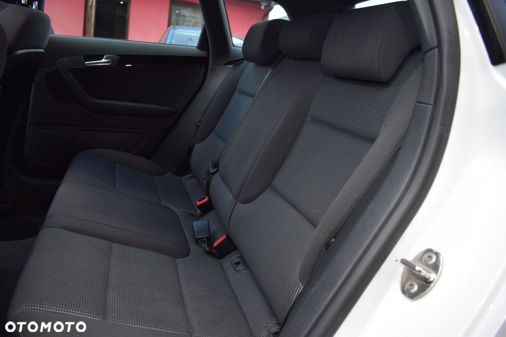 Audi A3 Sportback 1.4 TFSI S Line Sportpaket plus - 14
