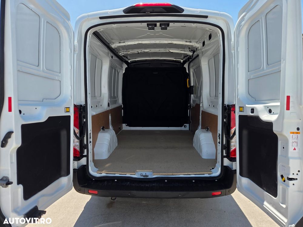 Ford New Transit EcoBlue L2H2 - 11