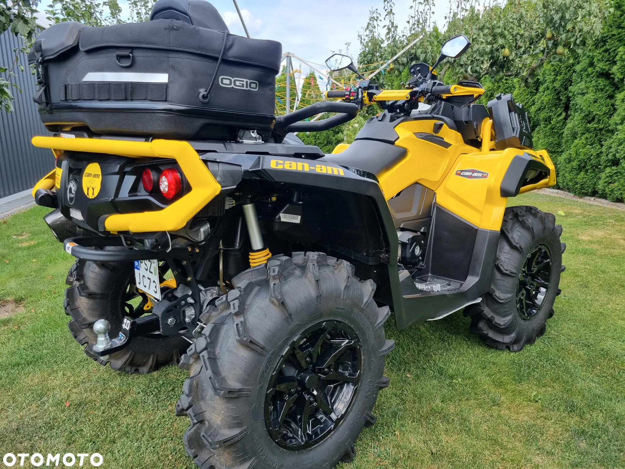 Can-Am Outlander Max - 10