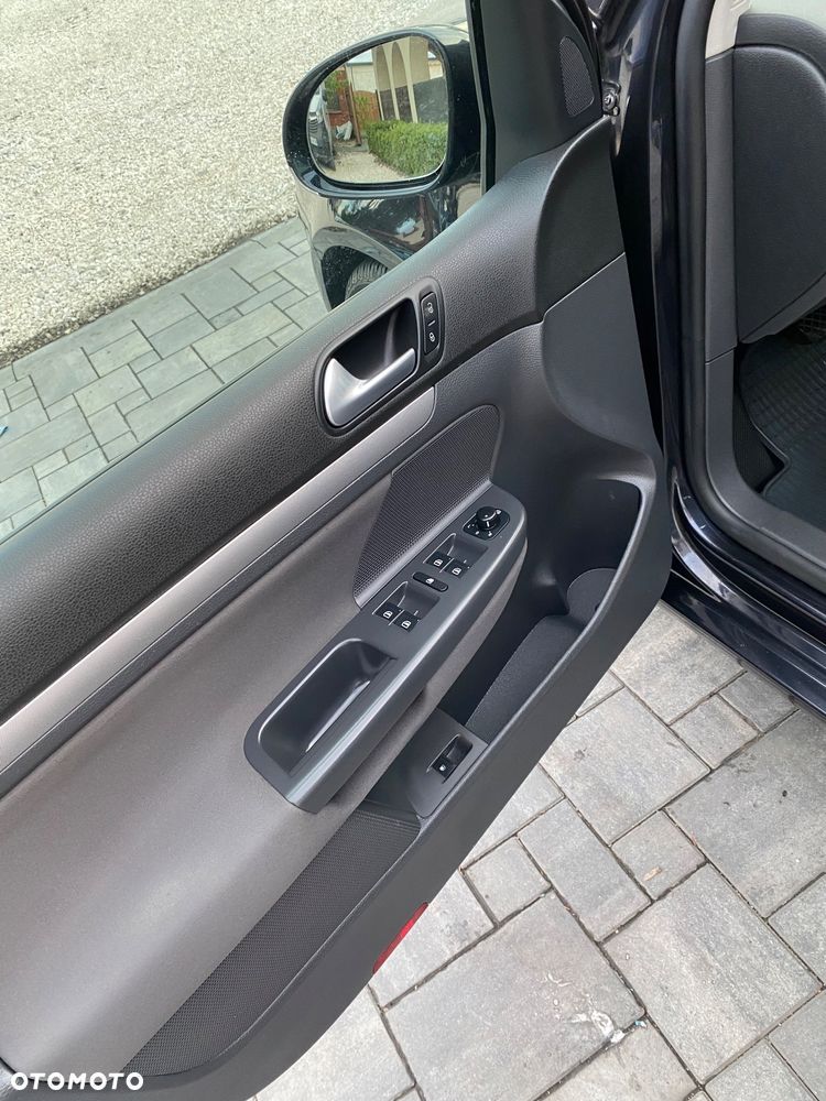Volkswagen Golf 1.6 United - 31