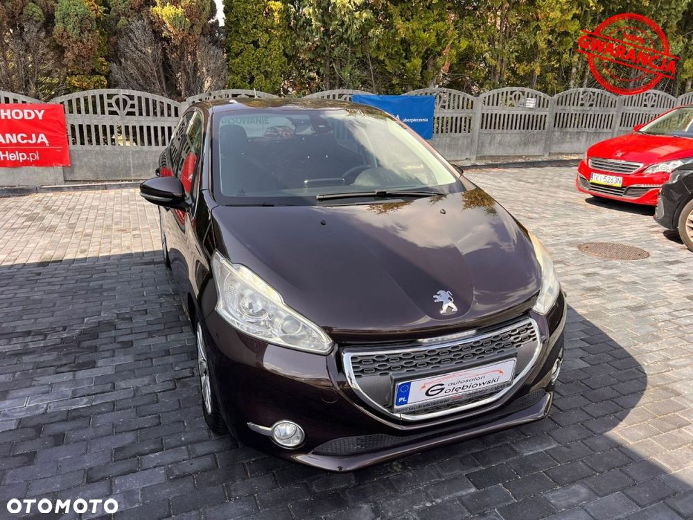 Peugeot 208 - 16