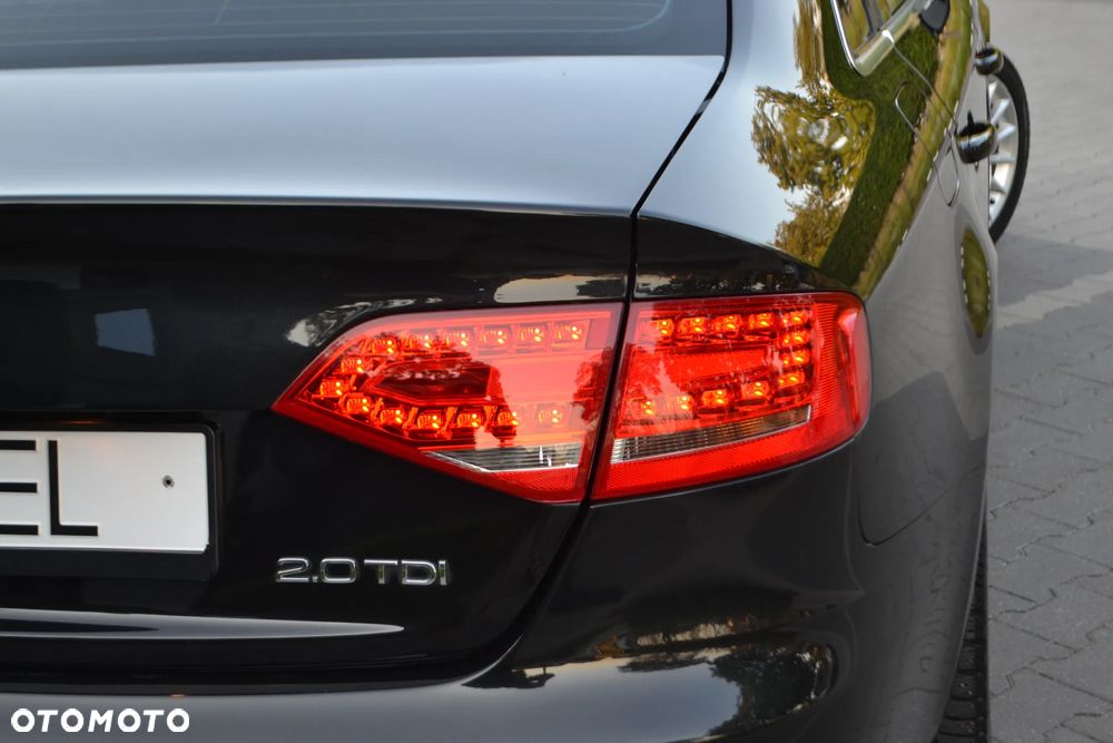 Audi A4 Limousine - 12