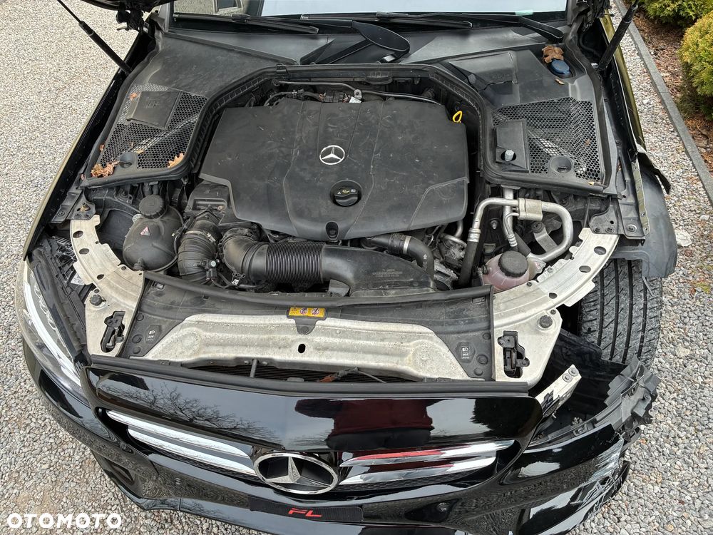 Mercedes-Benz Klasa C 220 d 4Matic 9G-TRONIC AMG Line - 17