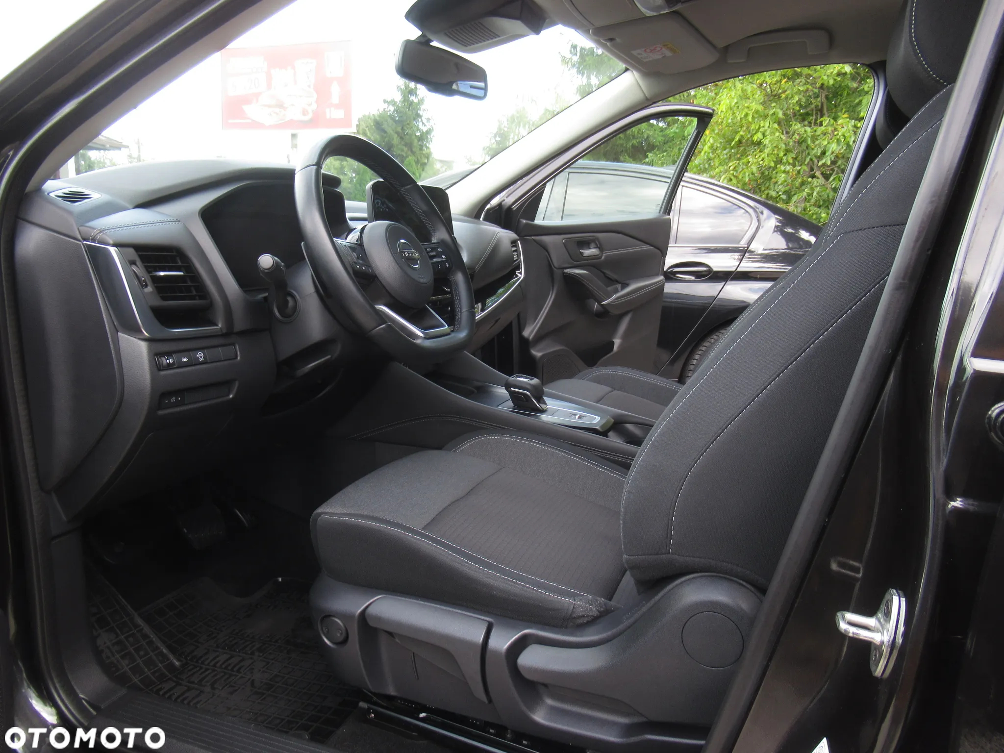 Nissan Qashqai 1.3 DIG-T N-Connecta DCT - 5