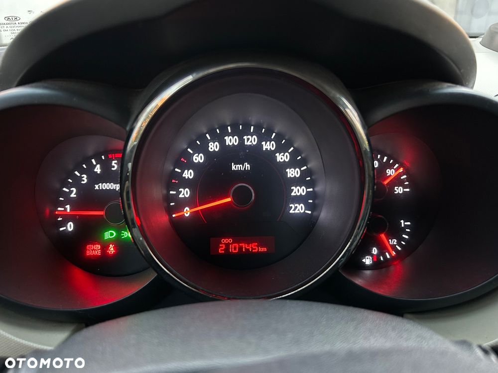 Kia Soul 1.6 CRDI M - 12