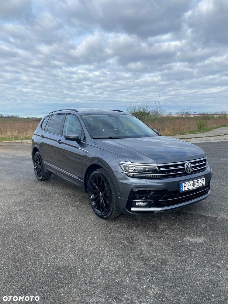 Volkswagen Tiguan - 1