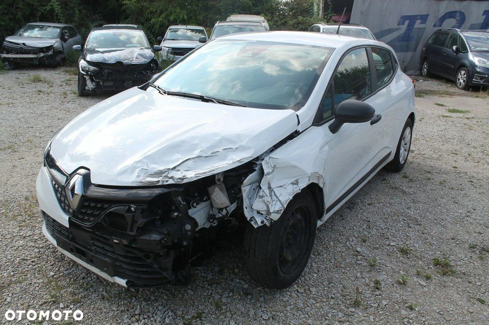 Renault Clio - 1