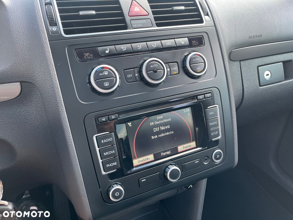 Volkswagen Touran 2.0 TDI DPF BlueMotion Technology MATCH - 19