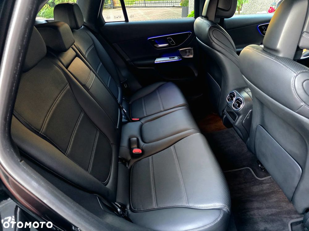 Mercedes-Benz GLC 220 d 4Matic 9G-TRONIC Edition Avantgarde - 23