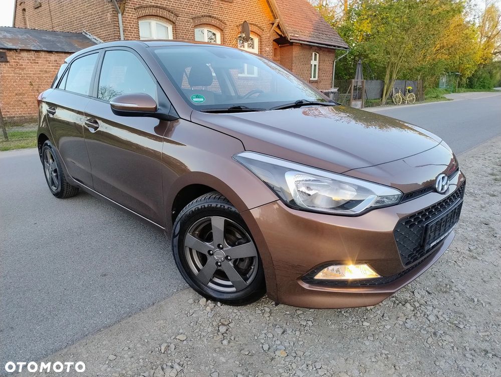 Hyundai i20 1.2 Passion Plus - 27