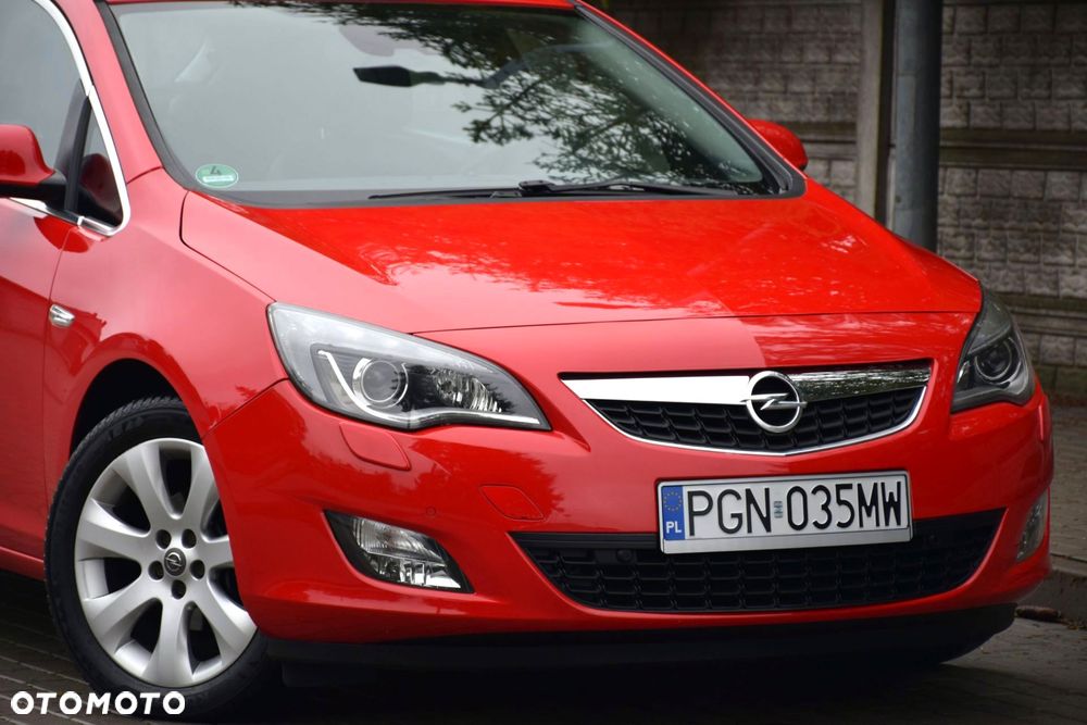 Opel Astra 1.6 Automatik Cosmo - 1