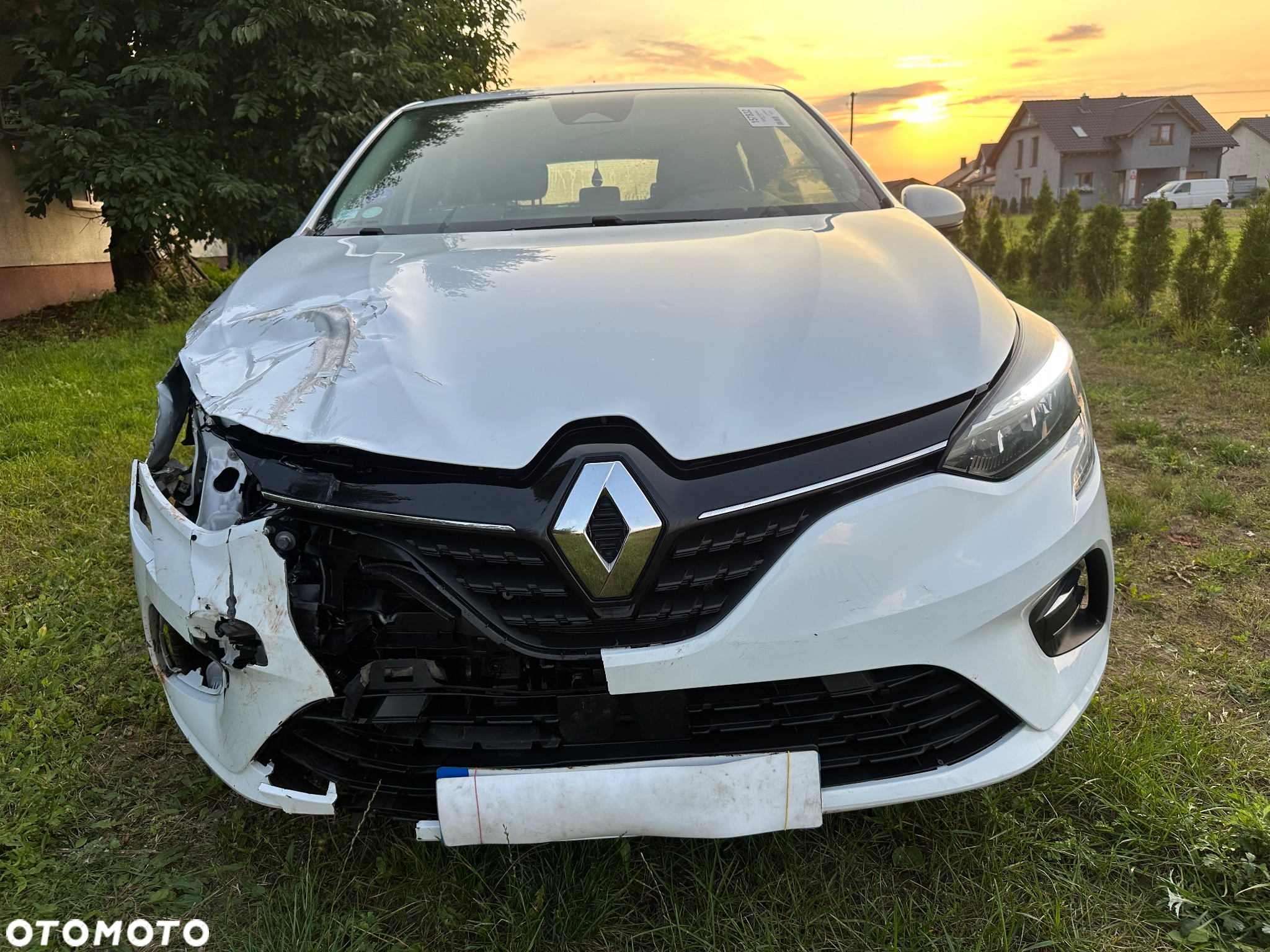 Renault Clio TCe 90 TECHNO - 14
