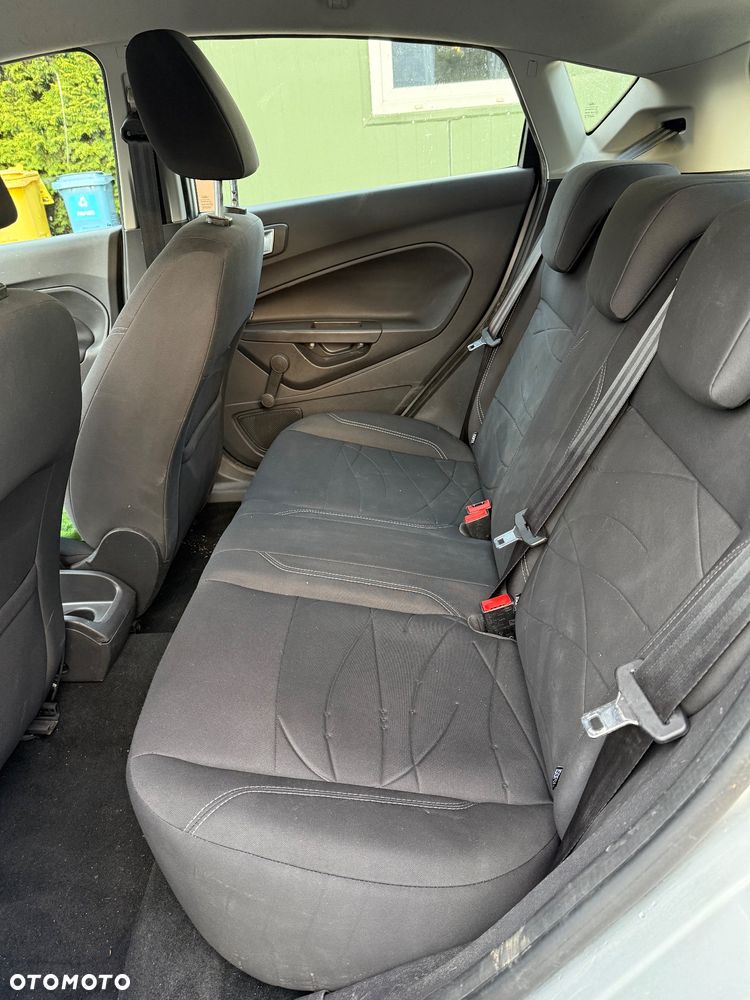 Ford Fiesta 1.6 TDCi Individual - 11