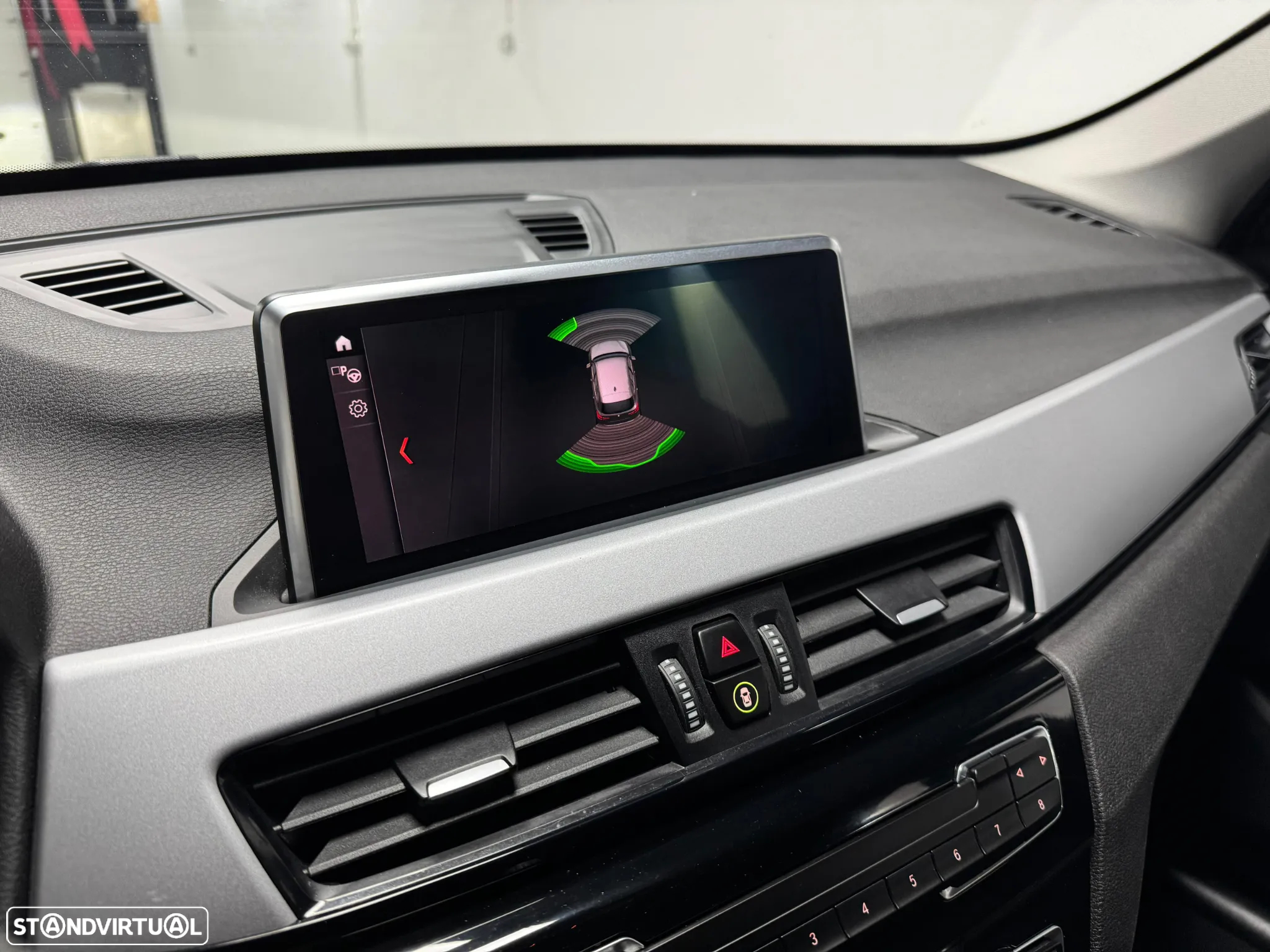 BMW X1 16 d sDrive Advantage - 12
