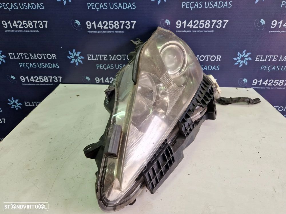 Oticas usadas LEXUS IS 220D farois - 3