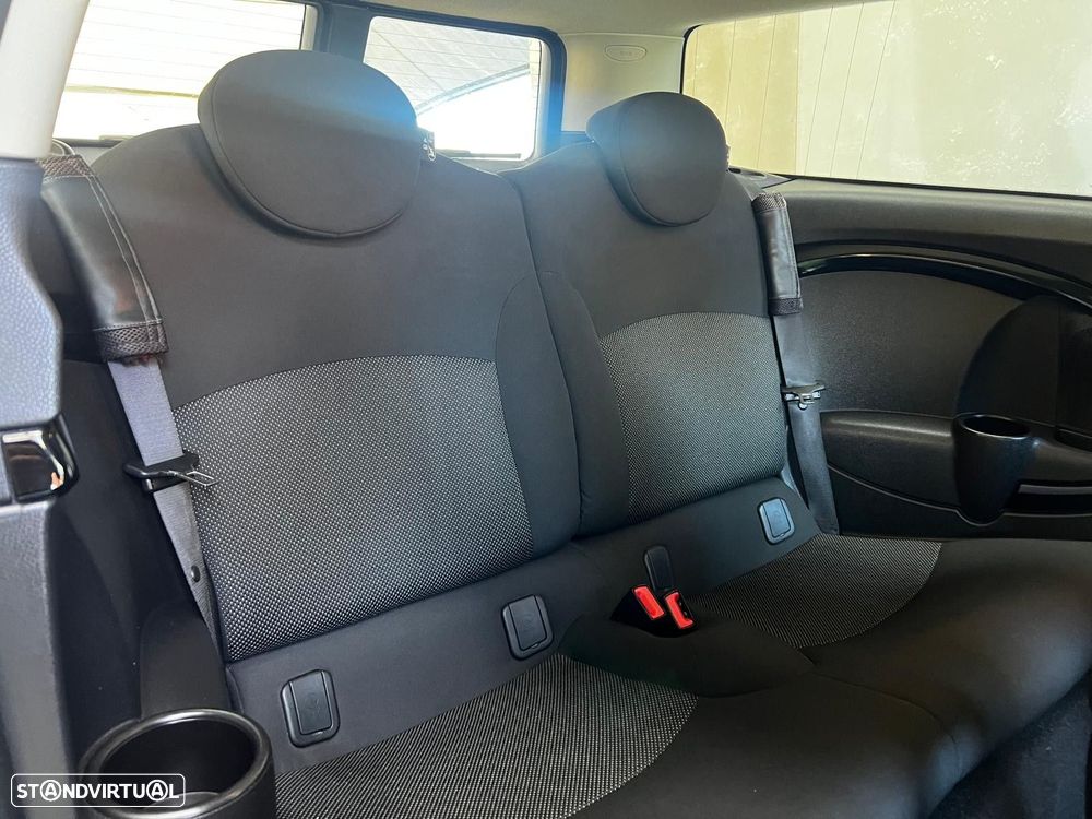 MINI Clubman Cooper SD - 15