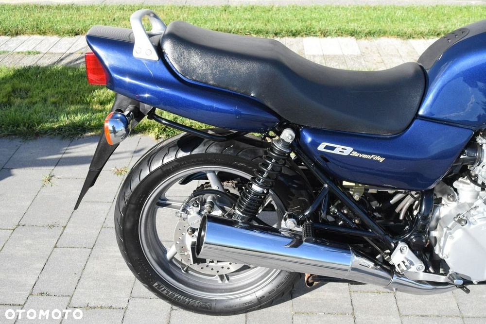 Honda CB - 7