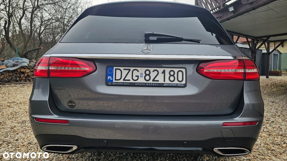 Mercedes-Benz Klasa E 220 d 4Matic 9G-TRONIC AMG Line - 13