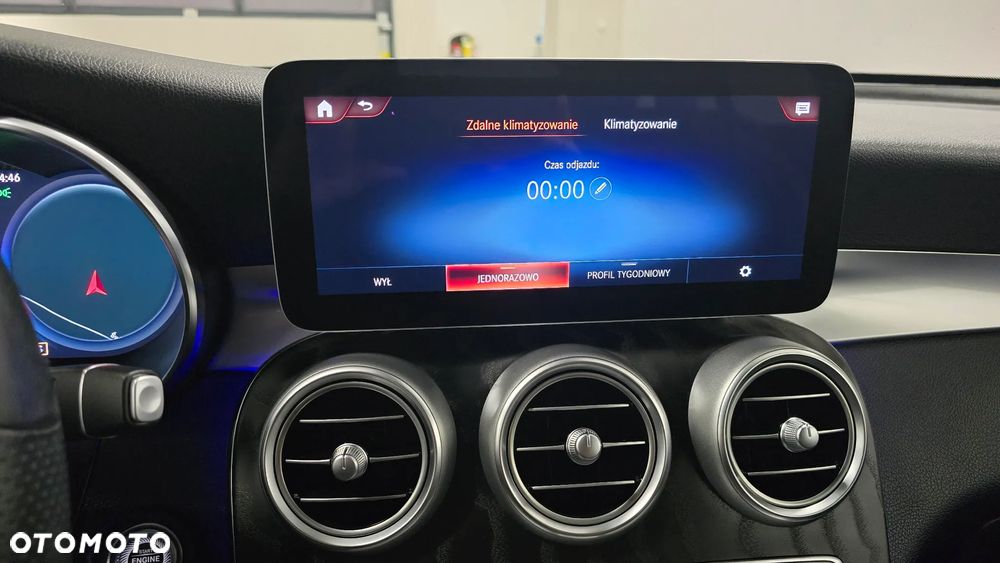 Mercedes-Benz GLC 300 de 4-Matic Business Edition - 35