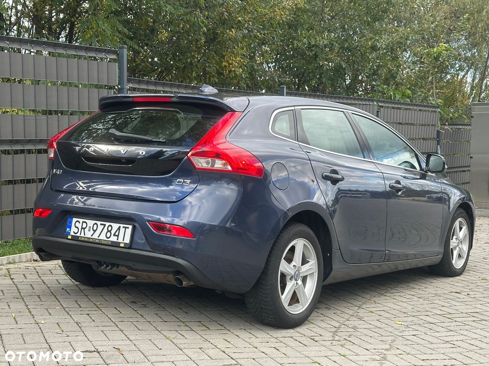 Volvo V40 D3 Momentum - 5