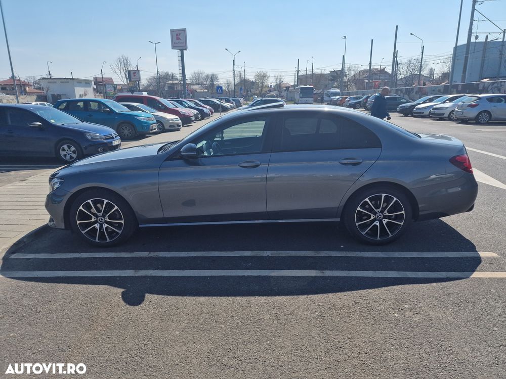 Mercedes-Benz E 200 Aut. - 2