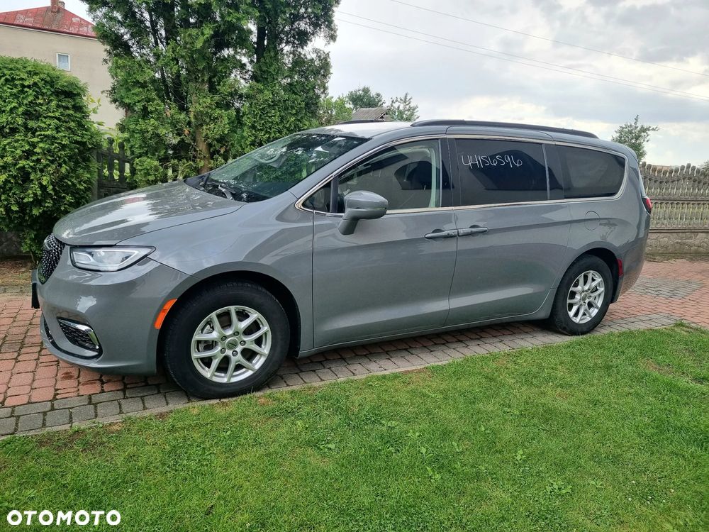 Chrysler Pacifica - 9